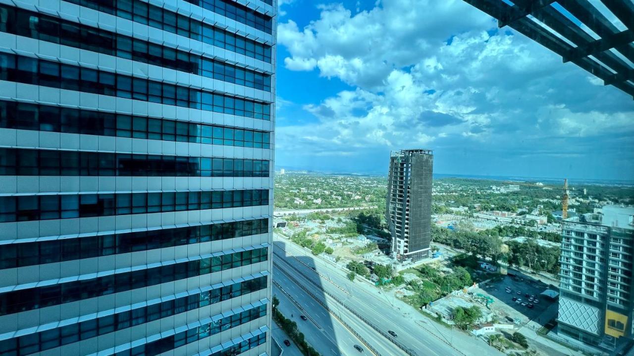 Centaurus Apartment City View Three Beds Islamabad Eksteriør billede