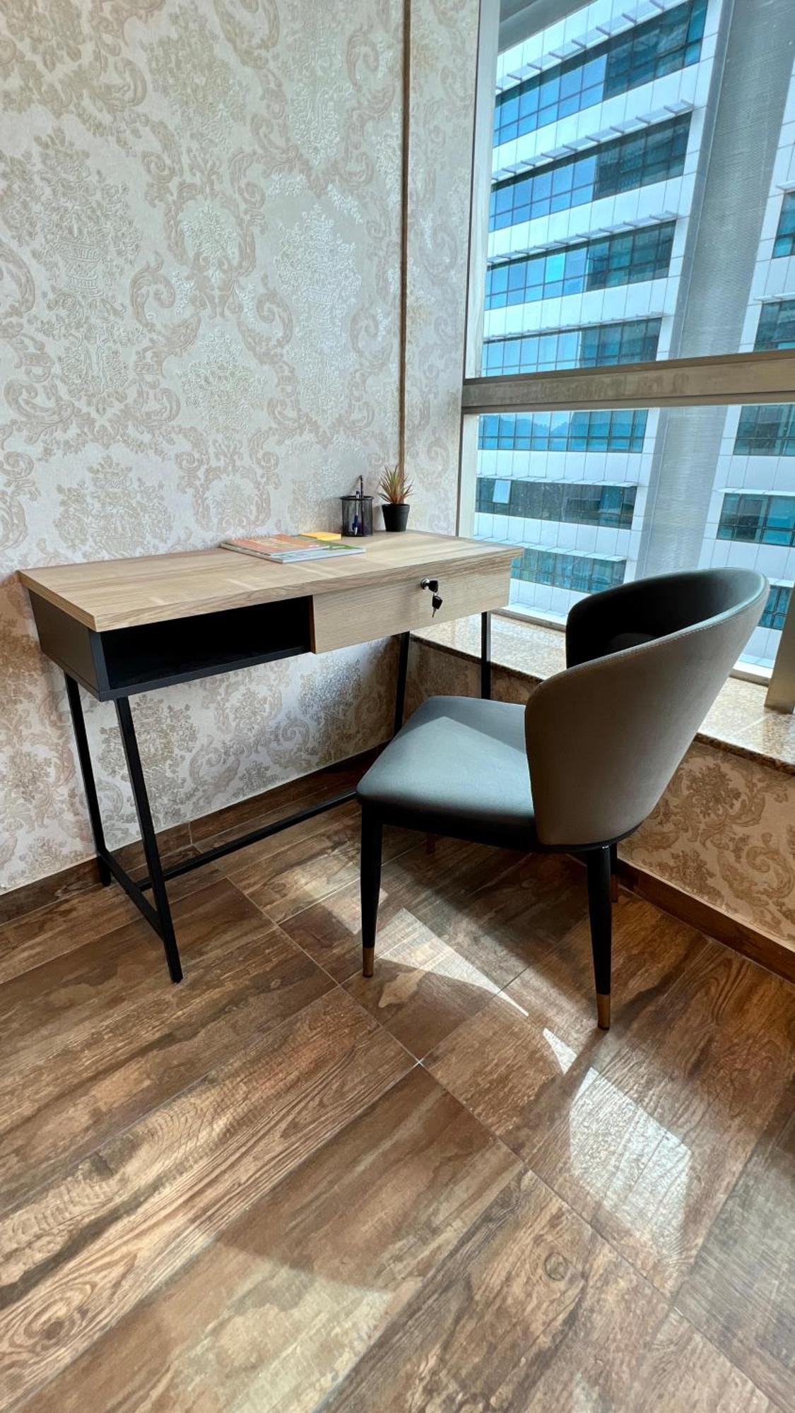 Centaurus Apartment City View Three Beds Islamabad Eksteriør billede