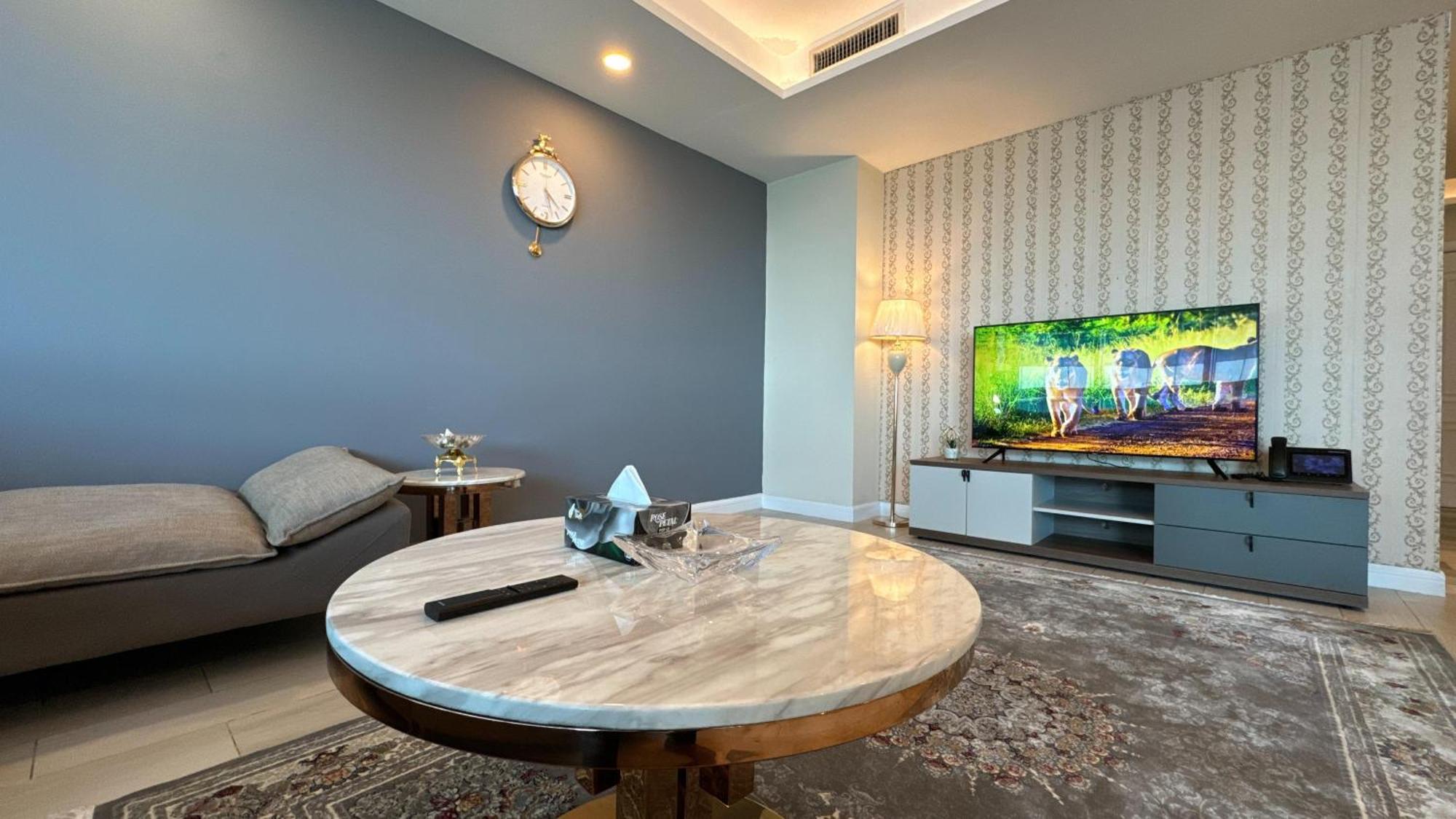 Centaurus Apartment City View Three Beds Islamabad Eksteriør billede